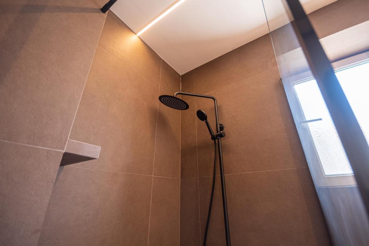 Bloom Suites Pristina Exteriör bild