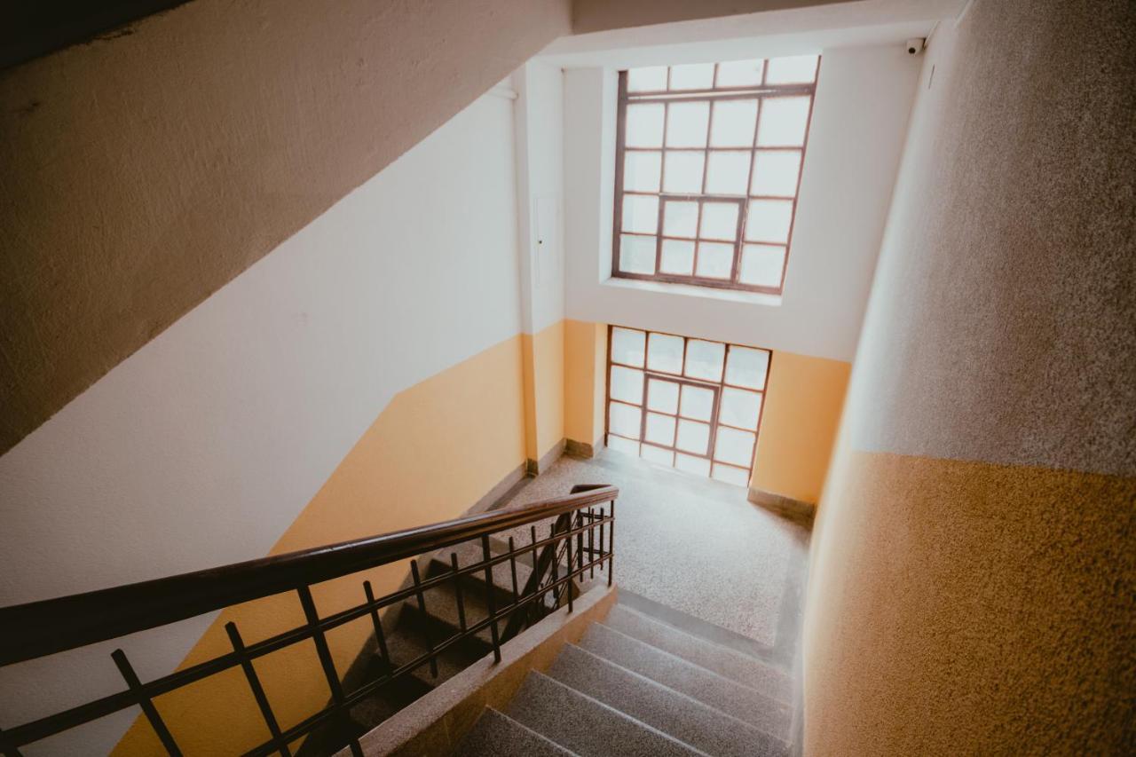 Bloom Suites Pristina Exteriör bild